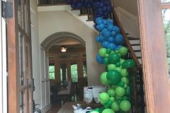 Handrail-organic-balloon-garland