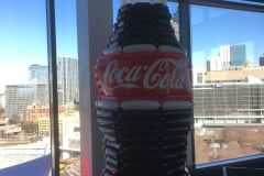 Cola-bottle-balloon-sculpture